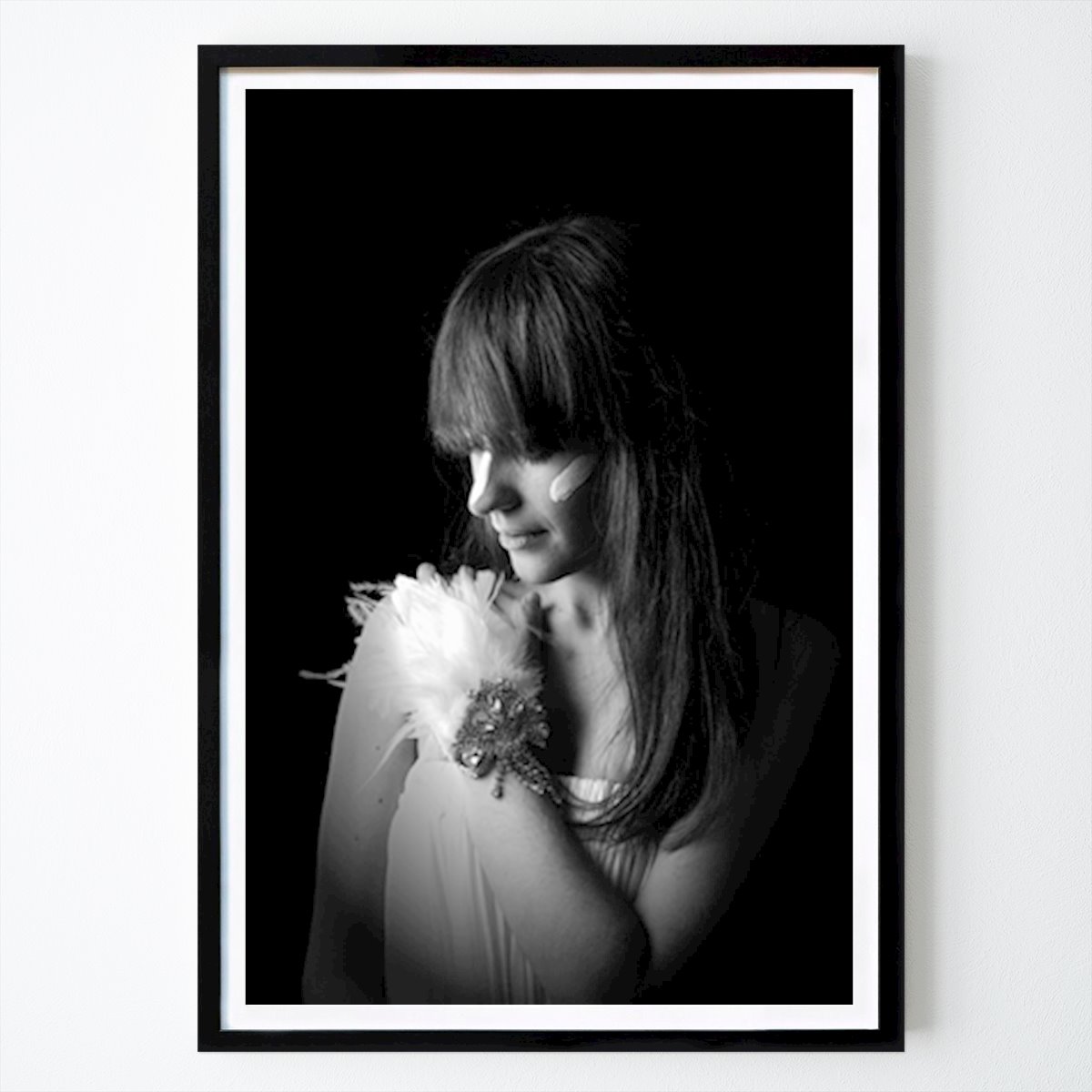 Noir et Blanc Affiche: Femme plume par Johanna Ehrenborg Staffas