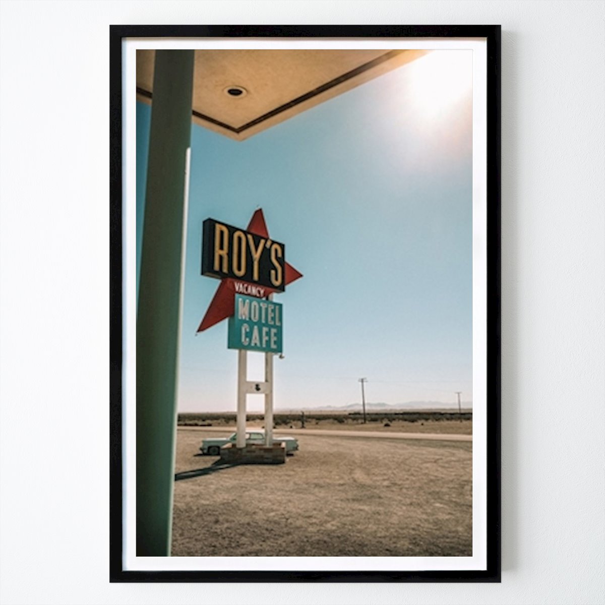 Retro & Vintage Poster: Roy's Motel & Cafe Route 66 van Daniel Fehr
