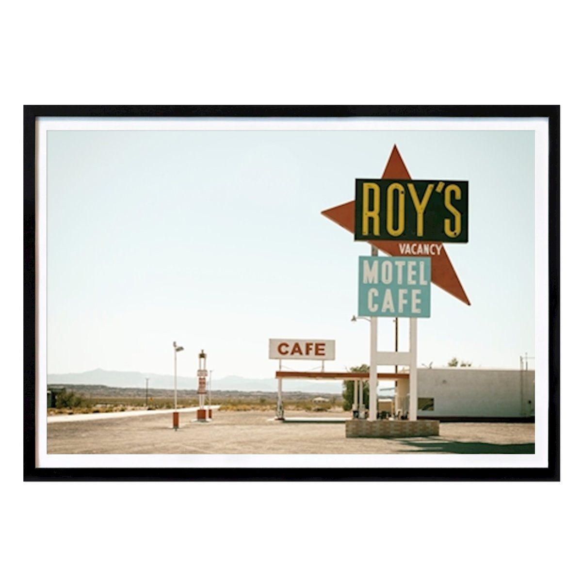 Städte & Länder Poster: Roy's Motel Route 66 von Philippe HUGONNARD
