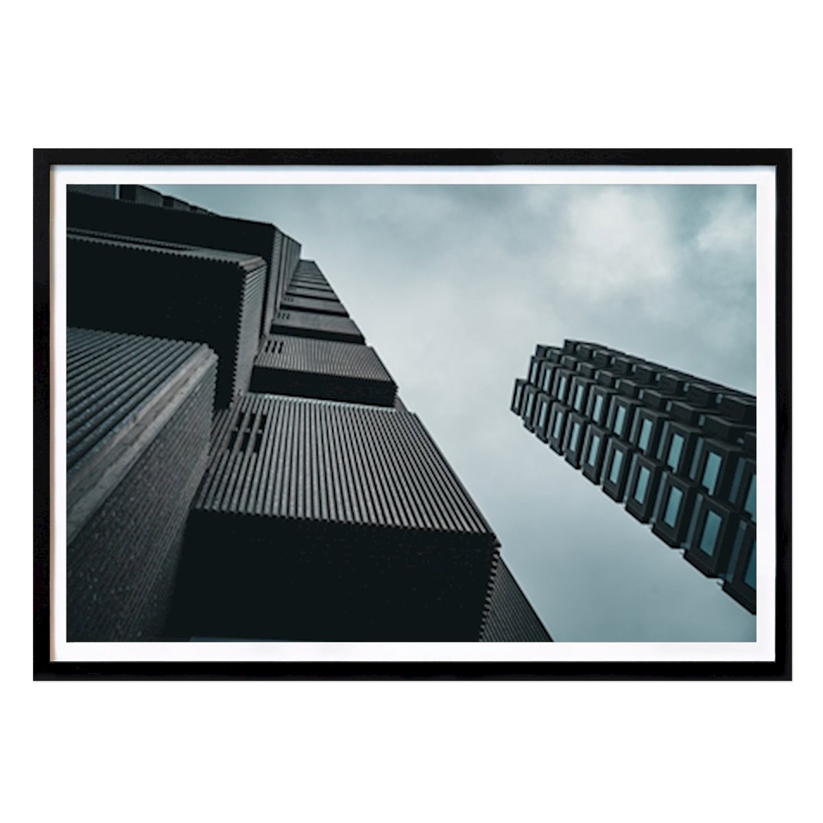 Zielen Sie in den Himmel Poster von Andreas Sjögren – Städte & Länder Wandbild – Printler