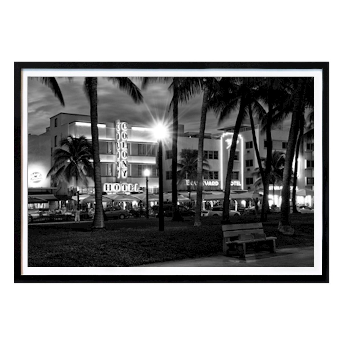 Města & Země Plakát: Miami Beach v noci od Philippe HUGONNARD