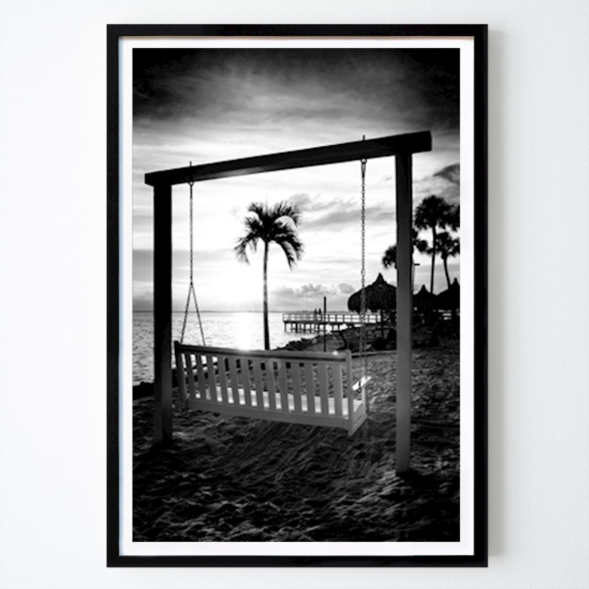 Blanco y negro Póster: Playa de Columpio de Florida de Philippe HUGONNARD
