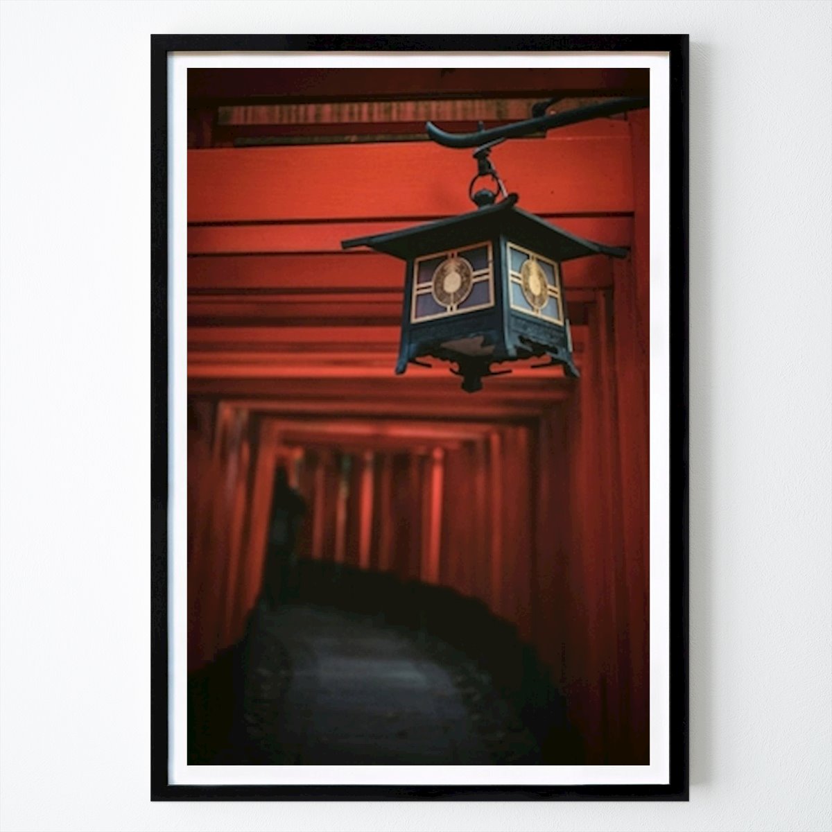 Städte & Länder Poster: Serene Torii Laterne von Fadil Roze