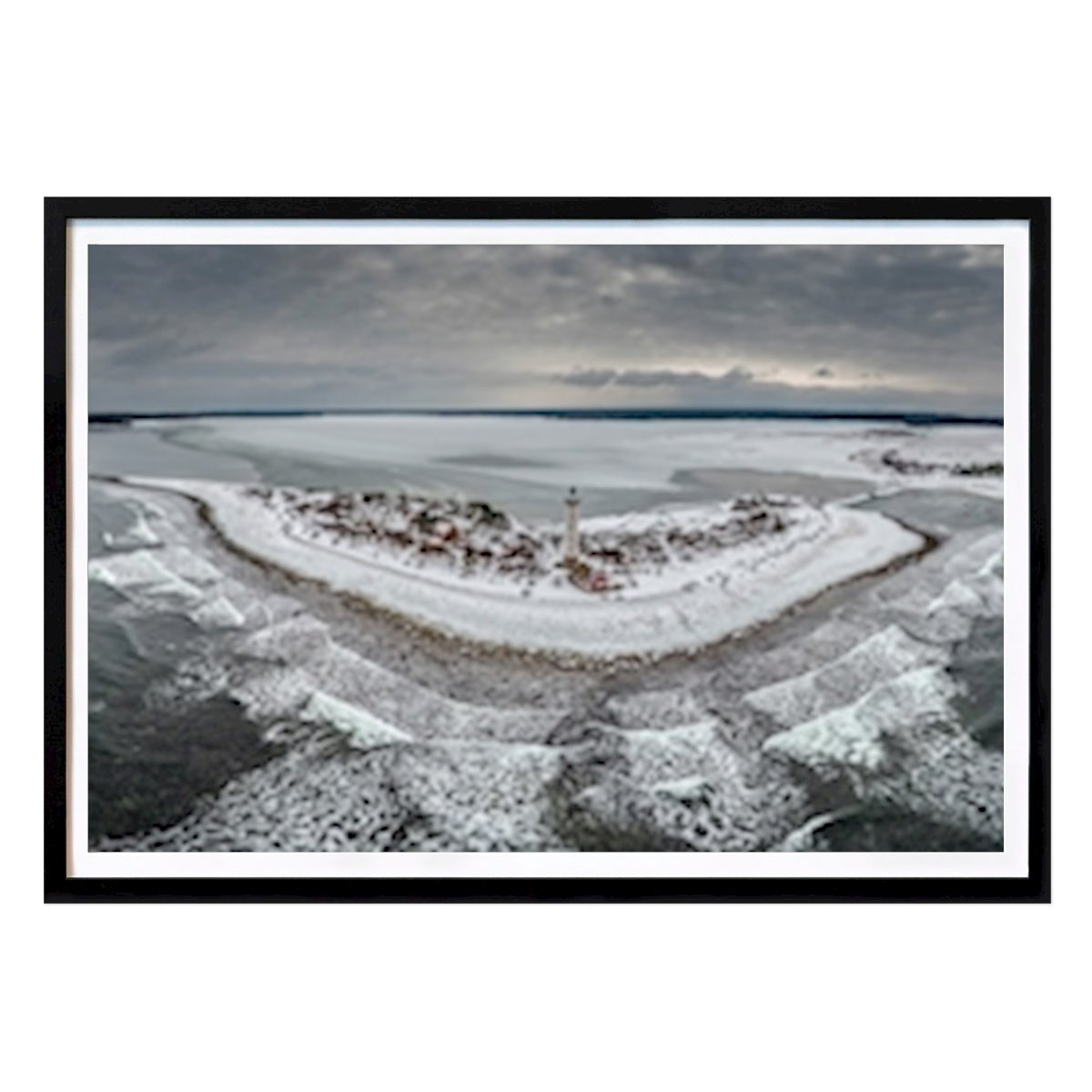 Öland Villes & Pays Affiche: Grand Erik en tenue d’hiver par Arne Bivrin