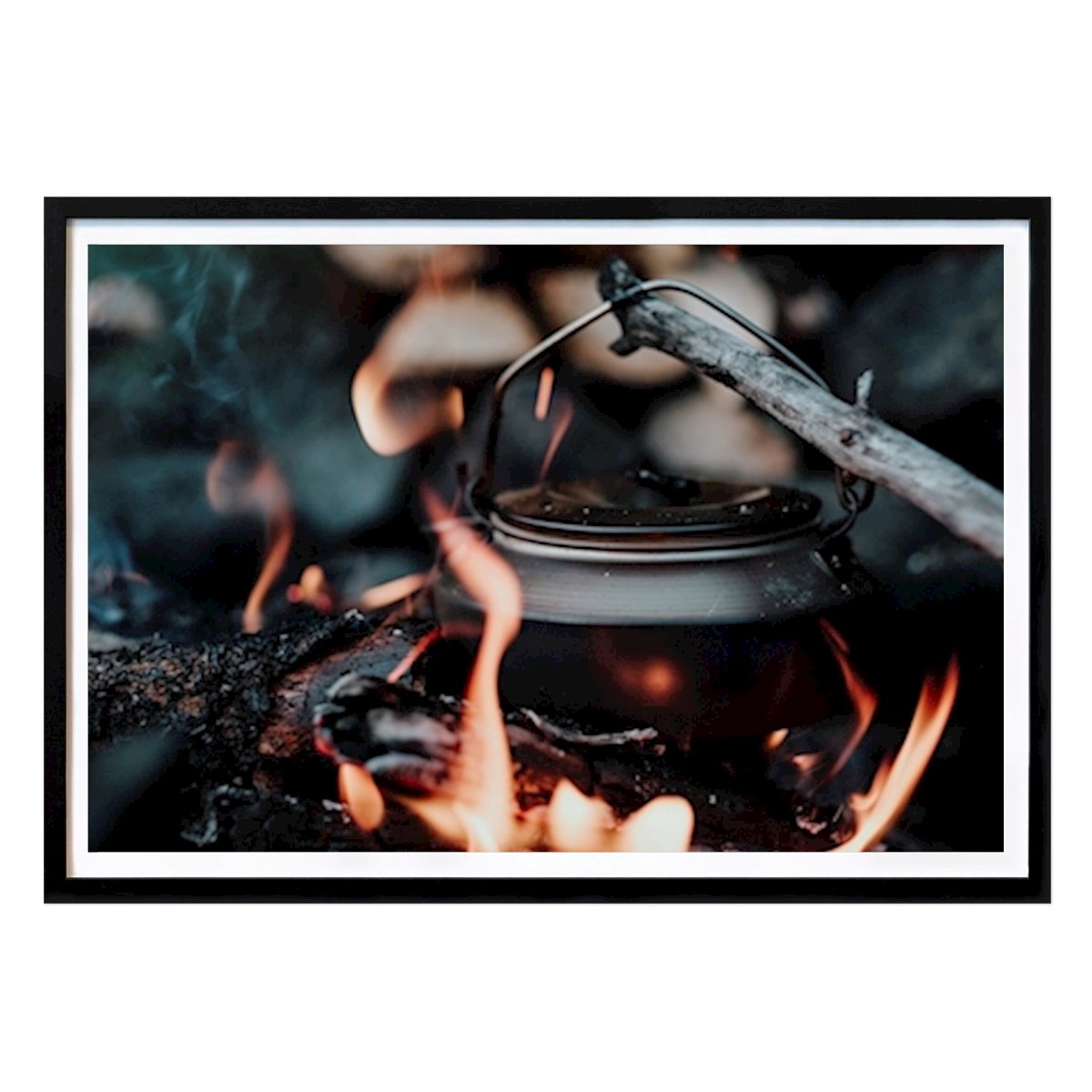 Czas wolny Plakat: Kawa nad trzaskającym ogniem autorstwa Ulrica Hållén