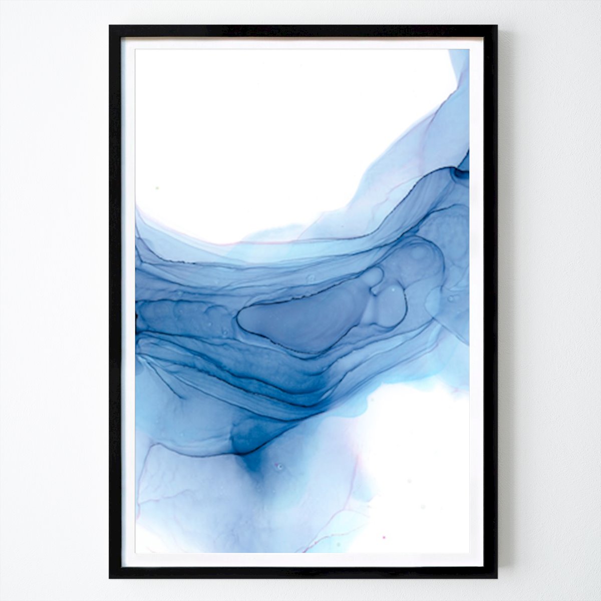 Abstrato Poster: Serene Waves: Arte Abstrata Azul Fluida de Julie Bill