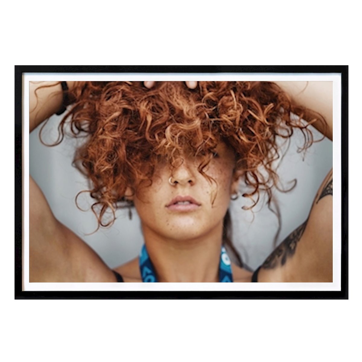 Människor & Porträtt Poster: Wild curls av David Chea