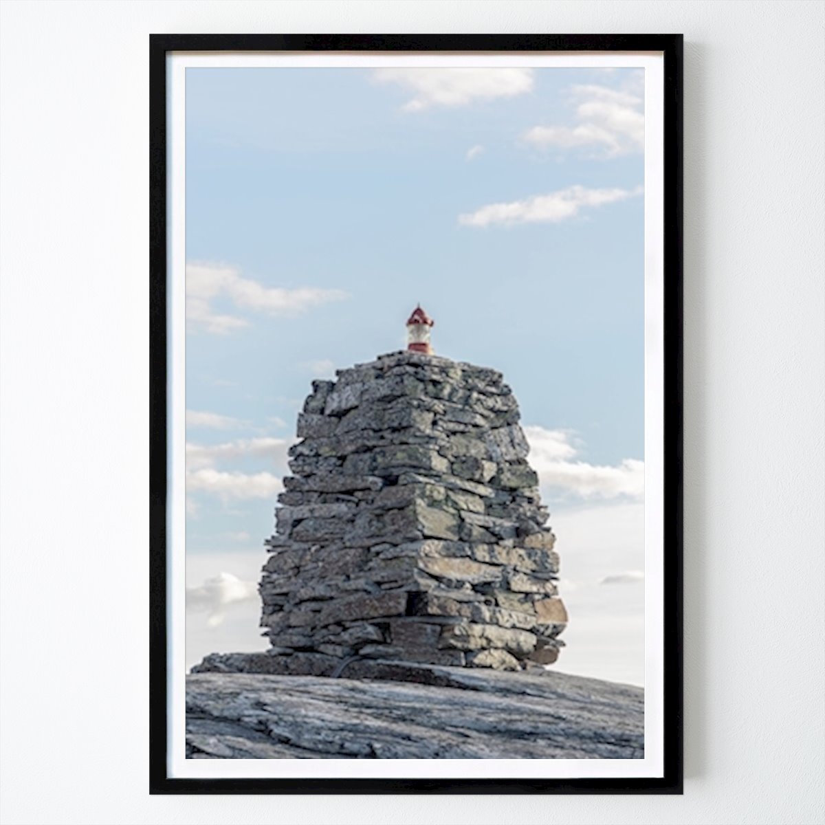 Natur Poster: Die Laterne auf den Bergen von Visuals W